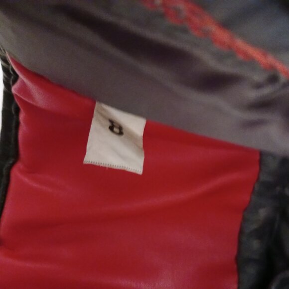 30 Minute Hit Fitness/Sport Boxing Gloves Size 8 Red - Picture 3 of 7